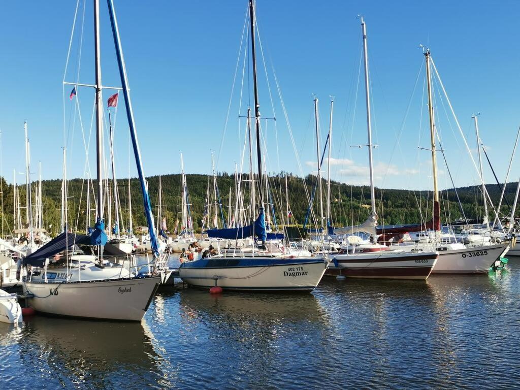 Ubytování na Jachtě Lipno nad Vltavou Esterno foto