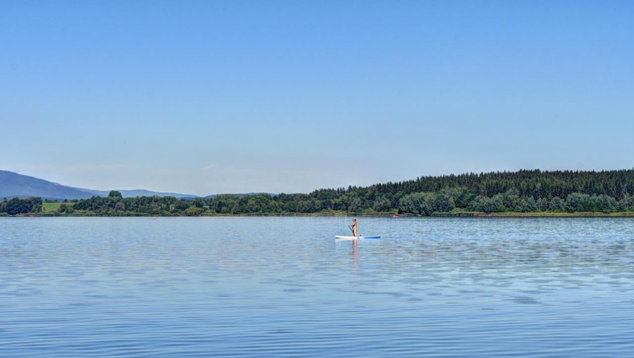 Ubytování na Jachtě Lipno nad Vltavou Esterno foto